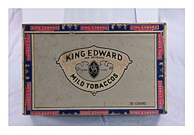 Vintage Alcazar Racehorse Wooden Cigar Box What's It Worth