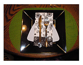 Smarty Had A Party Elegant Disposable Dinnerware She Scribes