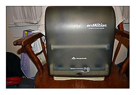 . EnMotion Automated Wave Touchless Paper Towel Dispenser For Sale