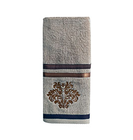 . By Croscill 6H0 054O0 0741 985 Hastings Fingertip Towel ATG Stores