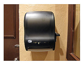 Don label Paper Towel Dispenser