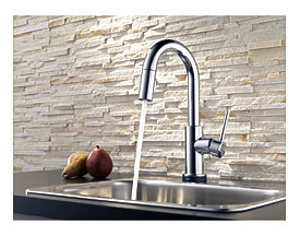 Delta Trinsic® Kitchen Touchless Single Handle Pull Down Bar Faucet